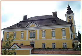 Die Pfarrkirche (Mariä Himmelfahrt)