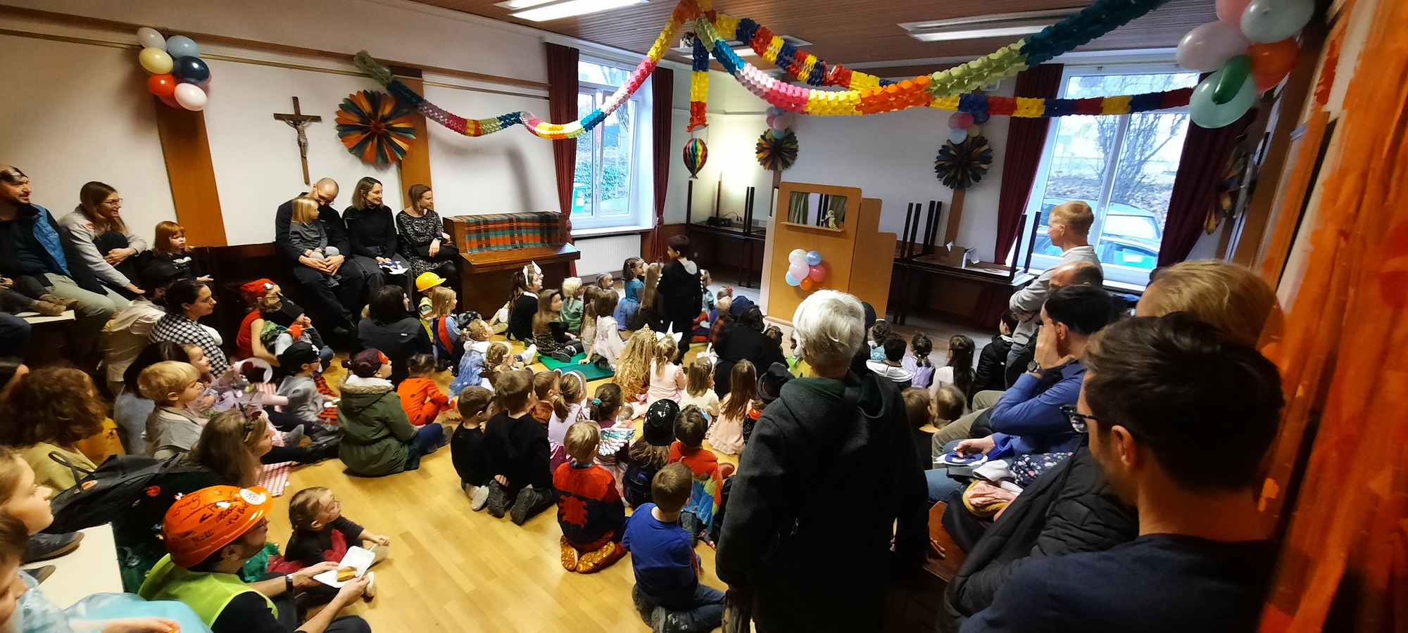 Kasperltheater im Pfarrsaal St. Leopold