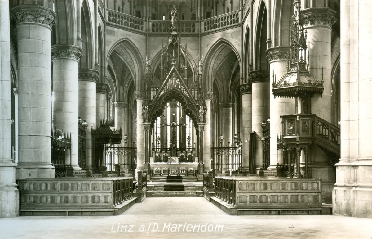 Ansichtskarte 1930er-Jahre II - Hochaltar, Presbyterium und Chorgestühl